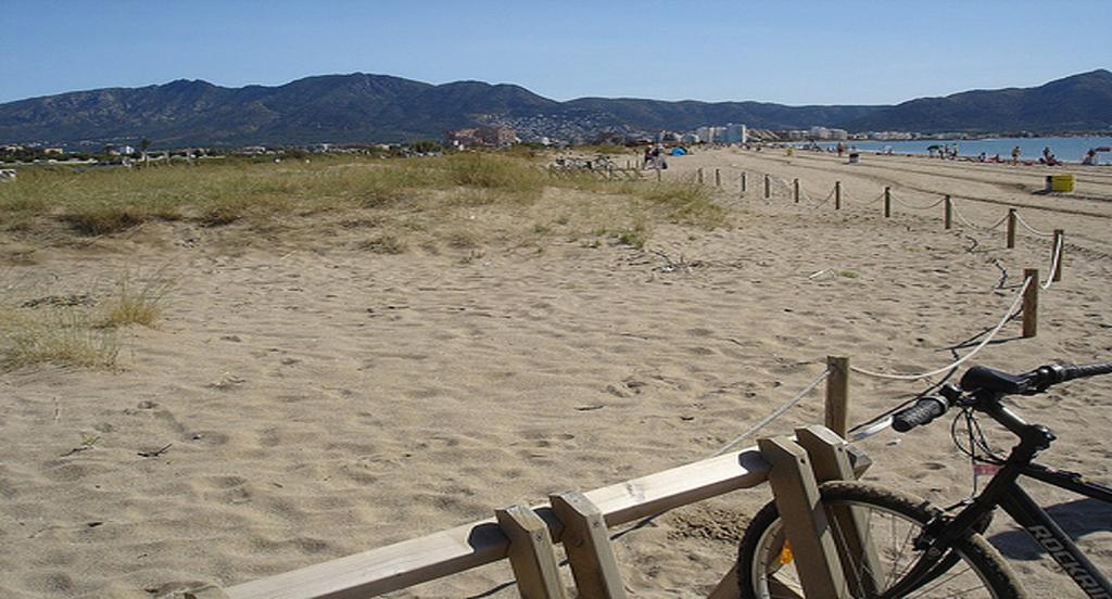 Apartamento Dinasty Empuriabrava Exterior photo